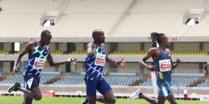 Mark Saruni and Ferguson Rotich cross the finish line in the 800m men final