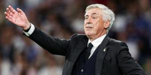Carlo Ancelotti issuing instructions during Real Madrid's 2-0 win over RB Leipzig on September 14, 2022 at the Santiago Bernabeu stadium.