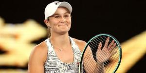 Ashleigh Barty on the tennis court
