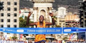 Samuel Kosgei crossing the finish line in the Barcelona Marathon on November 7.
