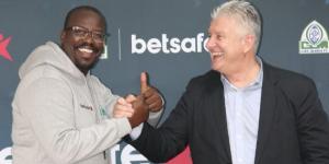 Gor Mahia Secretary General Sam Ochola (left) and Andreas Spier (right)