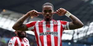 Brentford forward Ivan Toney celebrates scoring a goal against Manchester City on November 12, 2022 at the Etihad Stadium.