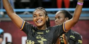 Malkia Strikers players greeting fans before their friendly match against Vinhedo Volleyball Club in Brazil on August  22, 2022.