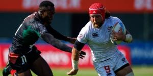 Shujaa's Edmund Anya(left) battling out with USA's Steve Tomasin(Right) in the Dubai 7s Series 2021