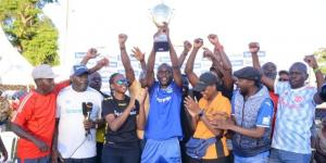 Wazee Pamaoja league champions Friendzone FC lifting the trophy on Sunday, November 28 