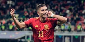 Ferran Torres celebrating a goal while playing for Spain