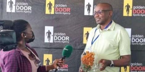 From left to right: A Botswana journalist interviewing Athletics Kenya youth development director Barnabas Korir on September 26, 2022 in Gaborone.