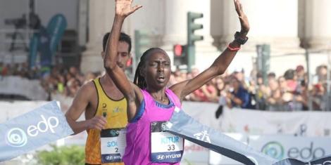 Bornes Jepkirui celebrate winning the 2022 EDP Lisbon Marathon on October 9 in Portugal.