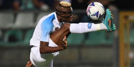 Nigerian forward Victor Osimhen in action for Napoli in a past Serie A match.