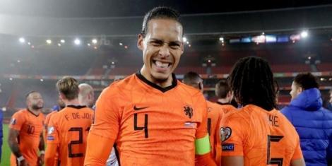 Virgil Van Dijk Celebrates qualification to the Qatar 2022 World Cup